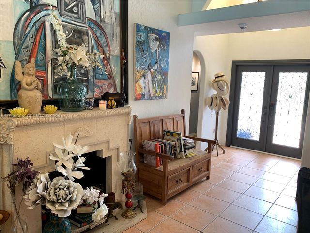 7971 NW 186th Ter, Hialeah, FL 33015