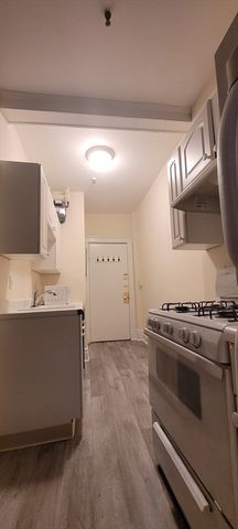 60 Queensbury St 2, Boston, MA 02215