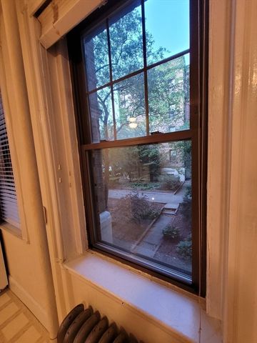 60 Queensbury St 2, Boston, MA 02215