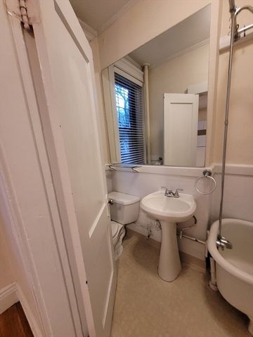 60 Queensbury St 2, Boston, MA 02215
