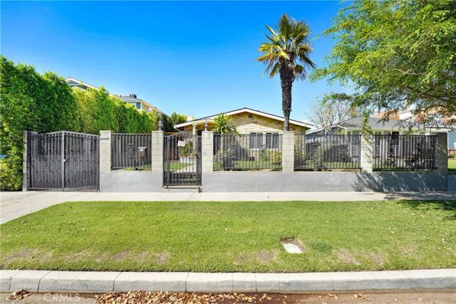 4313 Rhodes, Studio City, CA 91604