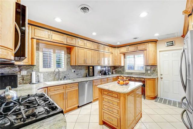 4313 Rhodes, Studio City, CA 91604