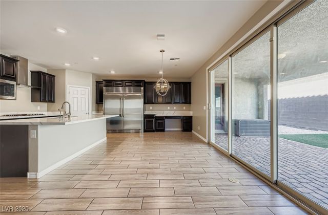 454 Lost Horizon Avenue, Henderson, NV 89002