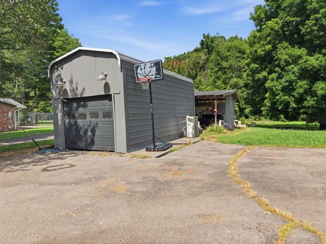 188 County Road 577, Englewood, TN 37329