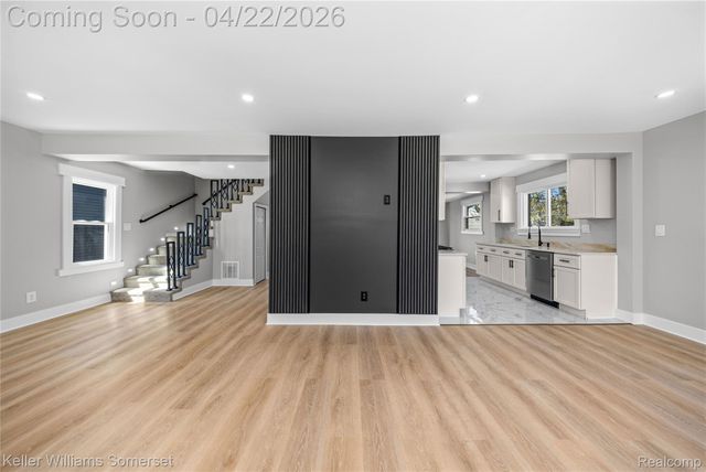 23377 Carlisle Avenue, Hazel Park, MI 48030