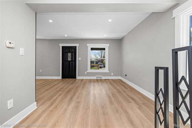 23377 Carlisle Avenue, Hazel Park, MI 48030