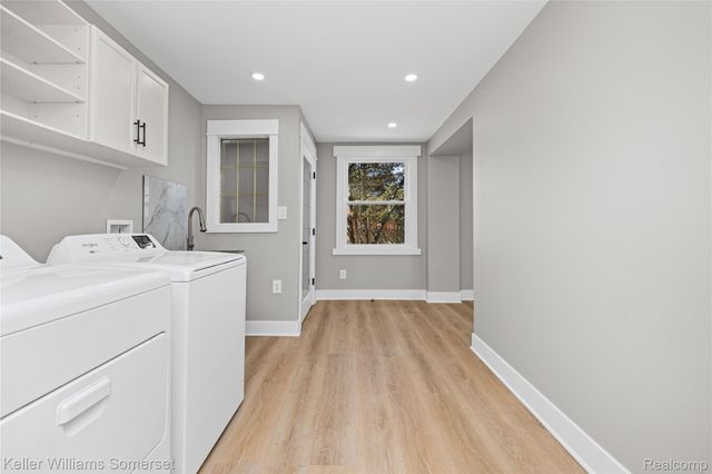 23377 Carlisle Avenue, Hazel Park, MI 48030