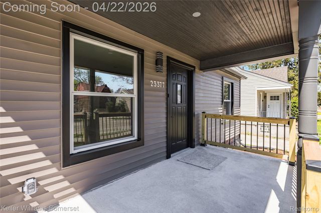 23377 Carlisle Avenue, Hazel Park, MI 48030