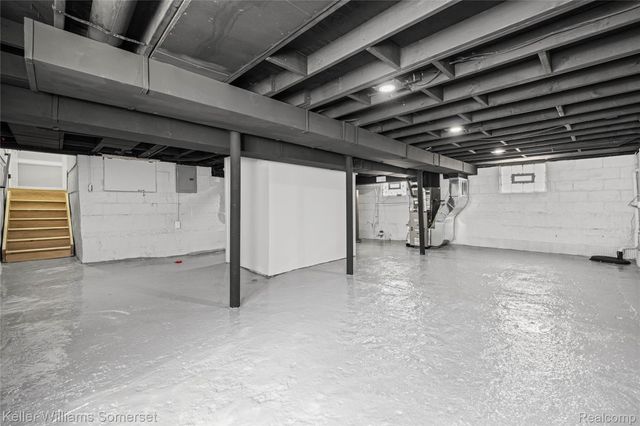 23377 Carlisle Avenue, Hazel Park, MI 48030