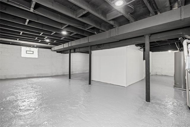 23377 Carlisle Avenue, Hazel Park, MI 48030