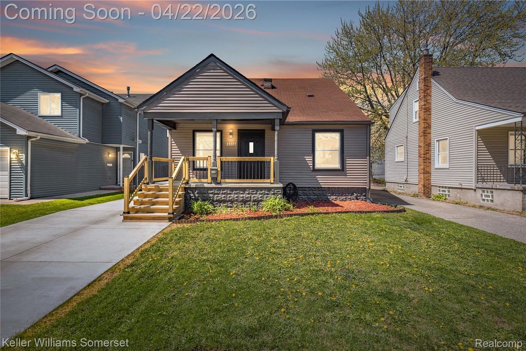 23377 Carlisle Avenue, Hazel Park, MI 48030