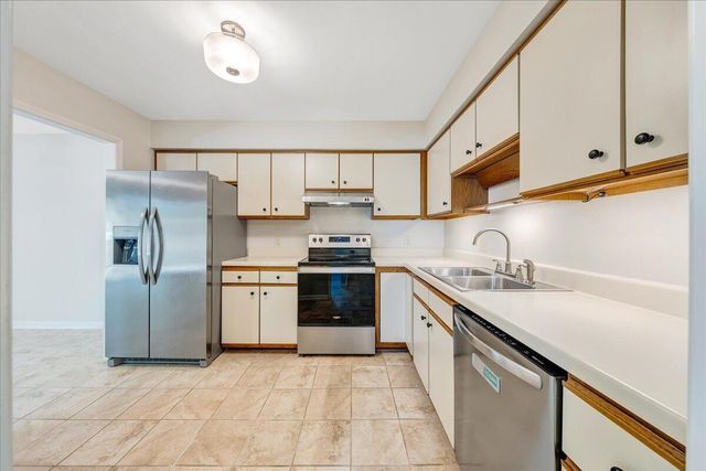 7206 Red Cedar CIR, Roanoke, VA 24019