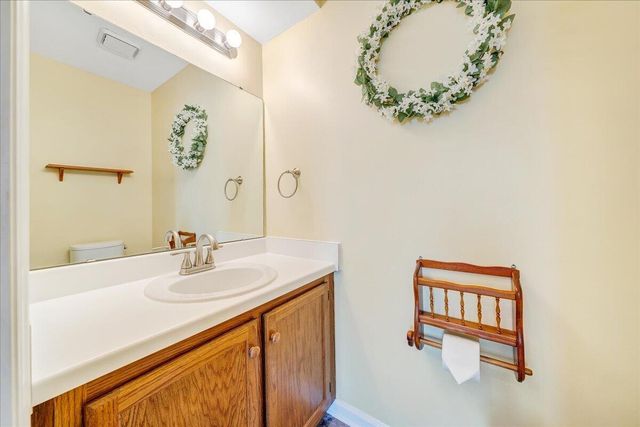 7206 Red Cedar CIR, Roanoke, VA 24019