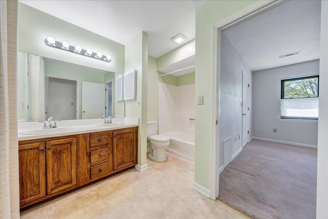 7206 Red Cedar CIR, Roanoke, VA 24019