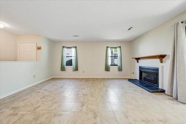 7206 Red Cedar CIR, Roanoke, VA 24019