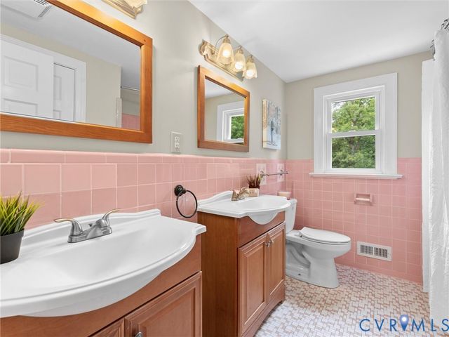 7711 Kenmore Cir, Richmond, VA 23225
