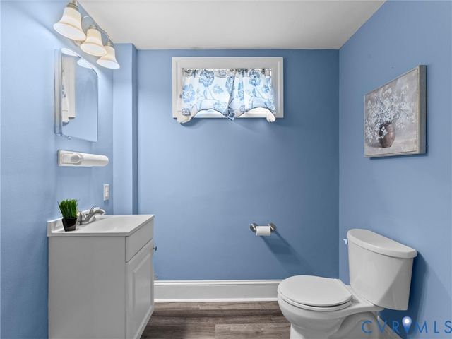 7711 Kenmore Cir, Richmond, VA 23225