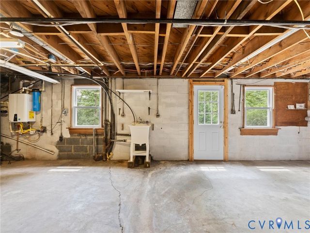 7711 Kenmore Cir, Richmond, VA 23225