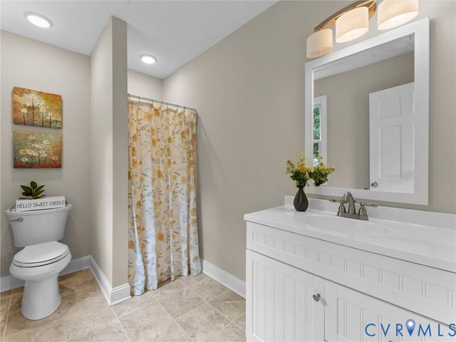 7711 Kenmore Cir, Richmond, VA 23225