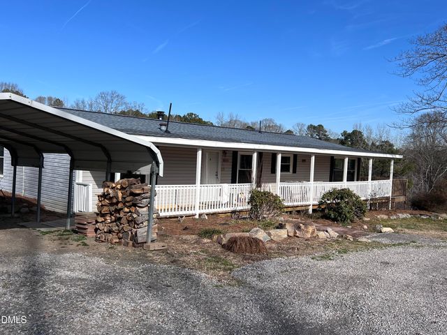 809 Club Pond Road, Henderson, NC 27537