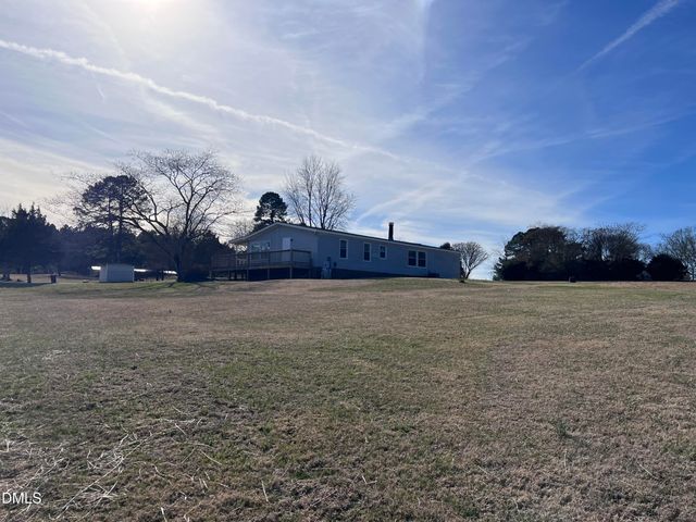 809 Club Pond Road, Henderson, NC 27537