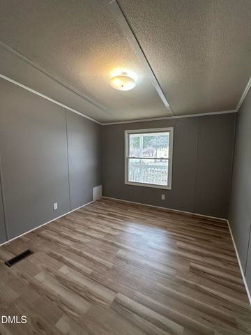 809 Club Pond Road, Henderson, NC 27537