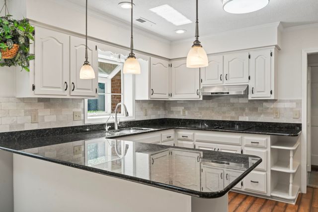 8207 Timber Ridge Rd., Conway, SC 29526