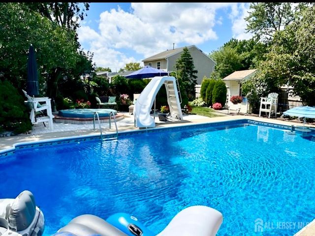 902 10th Street, Keyport, NJ 07735