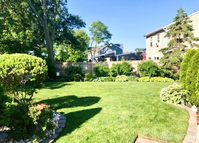 902 10th Street, Keyport, NJ 07735