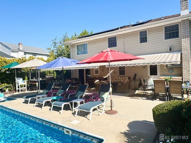 902 10th Street, Keyport, NJ 07735