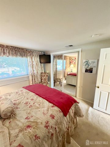 902 10th Street, Keyport, NJ 07735