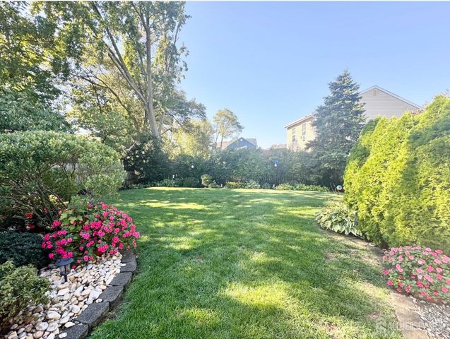 902 10th Street, Keyport, NJ 07735