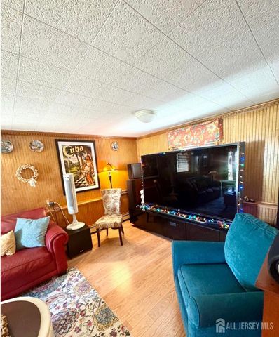 902 10th Street, Keyport, NJ 07735