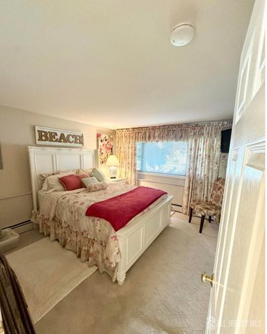 902 10th Street, Keyport, NJ 07735