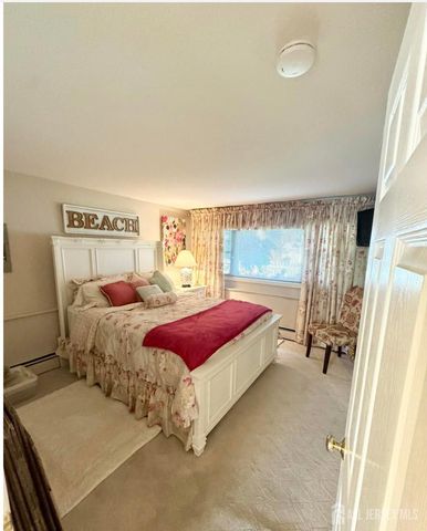 902 10th Street, Keyport, NJ 07735