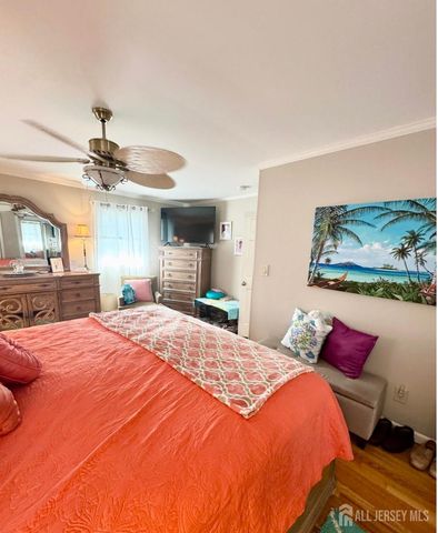 902 10th Street, Keyport, NJ 07735