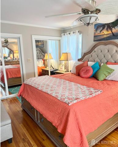 902 10th Street, Keyport, NJ 07735