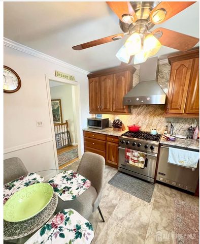 902 10th Street, Keyport, NJ 07735