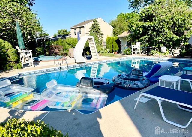 902 10th Street, Keyport, NJ 07735