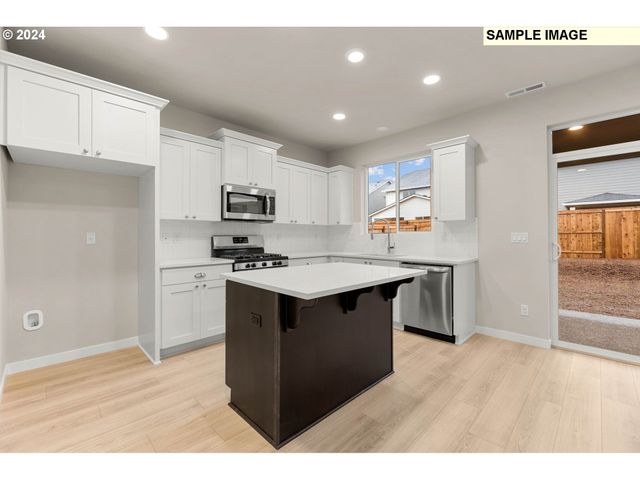 2727 S Ivy St LOT 829, Cornelius, OR 97113