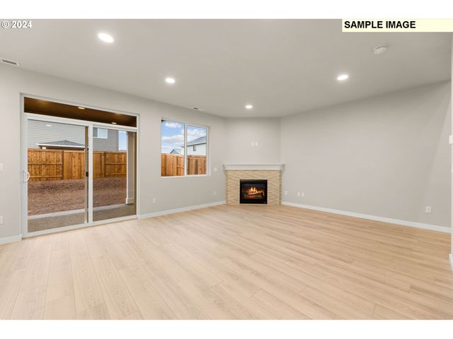 2727 S Ivy St LOT 829, Cornelius, OR 97113