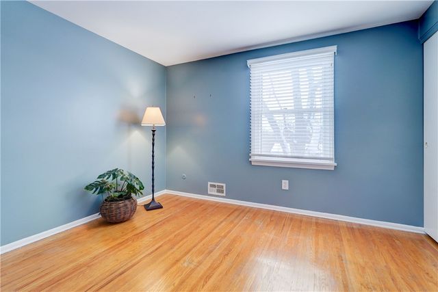 27 Crestview Drive, Pittsford, NY 14534