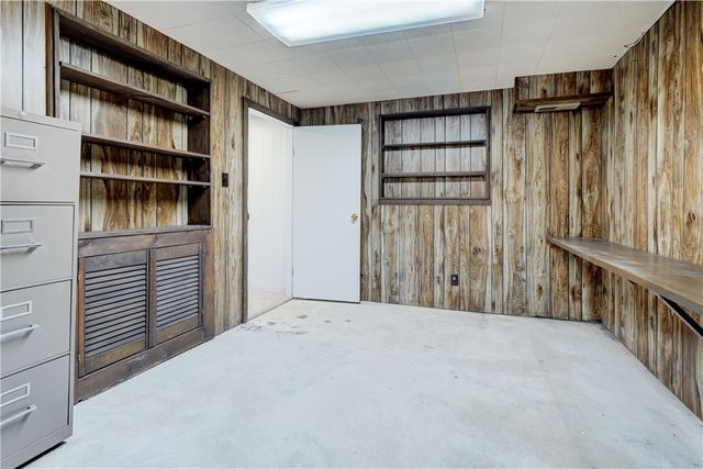 27 Crestview Drive, Pittsford, NY 14534