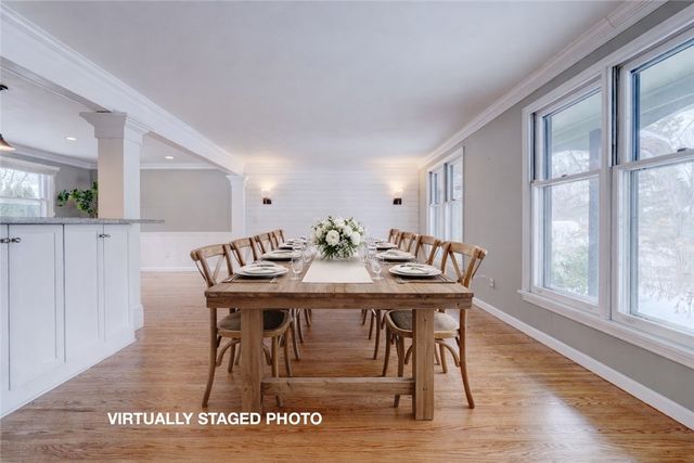 27 Crestview Drive, Pittsford, NY 14534