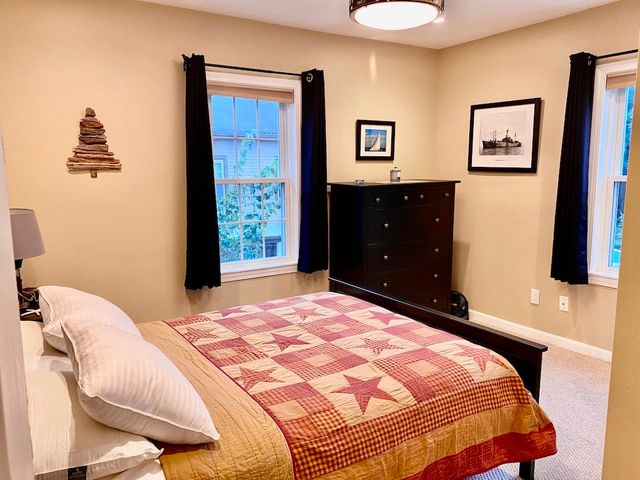 61 Callender Avenue 2, Newport, RI 02840