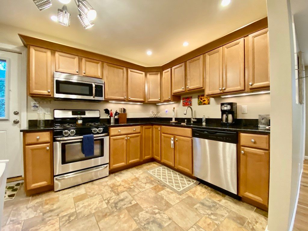 61 Callender Avenue 2, Newport, RI 02840