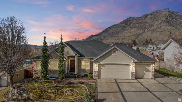 1017 E 450 S, Pleasant Grove, UT 84062
