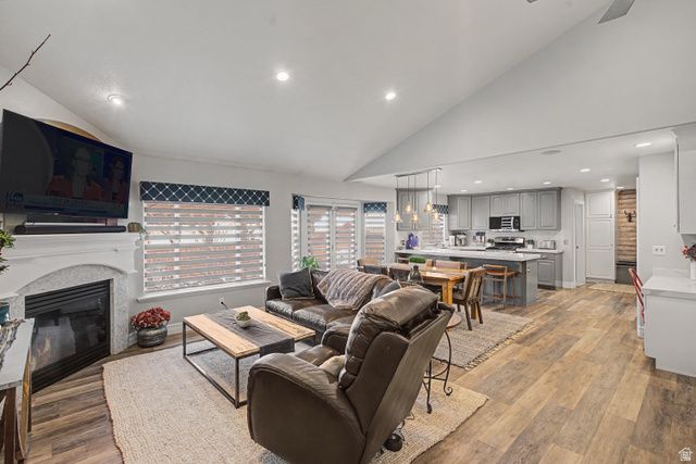 1017 E 450 S, Pleasant Grove, UT 84062