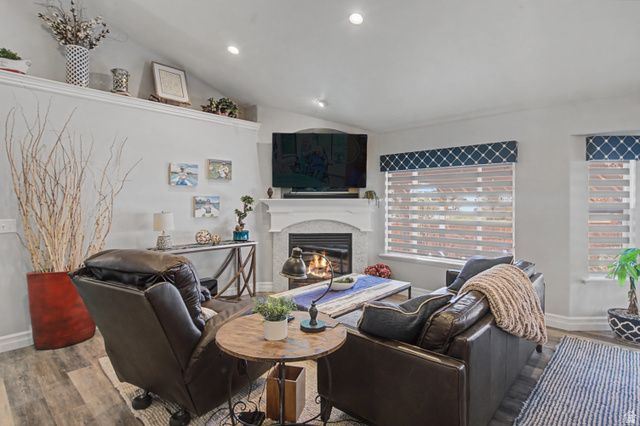 1017 E 450 S, Pleasant Grove, UT 84062