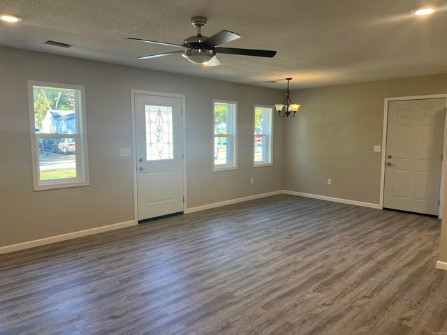 412 Ellis Avenue, Trumann, AR 72472